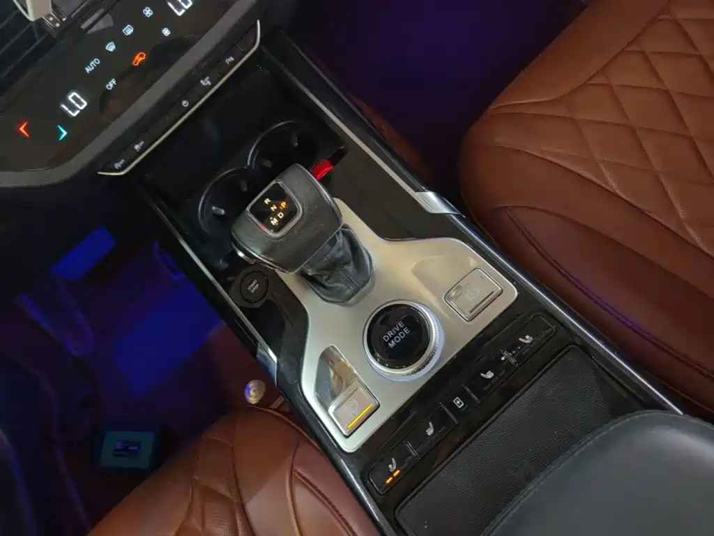 Hongqi HS5 2019 2019 2.0T Smart Connect Enjoy 4WD Edition