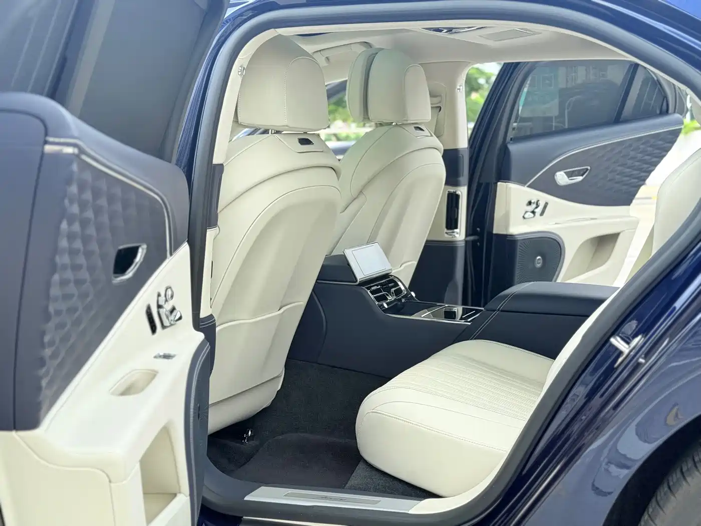 Bentley Flying Spur 2024 2024 4.0T V8 Elegance Edition