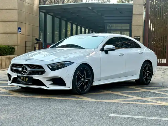 MERCEDES-BENZ CLS