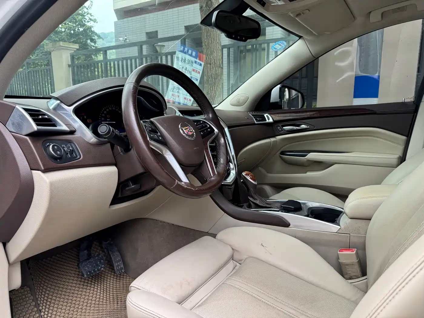 Cadillac SRX 2013 3.0L Elite фото 3