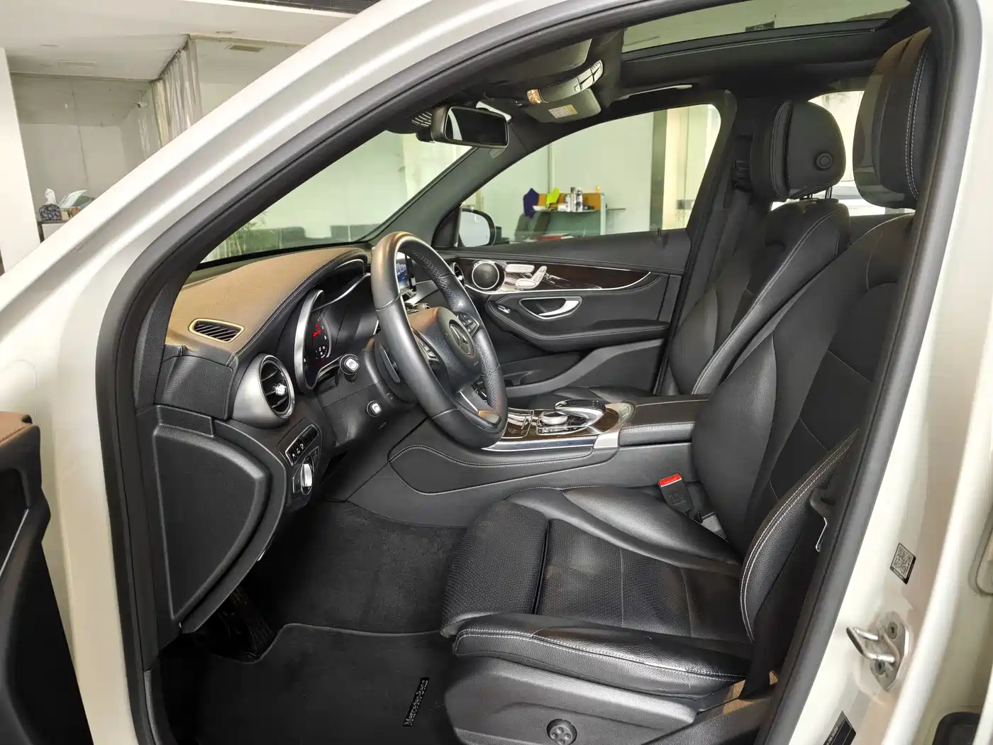 Mercedes-Benz GLC 2016 GLC 260 4MATIC Luxury фото 10