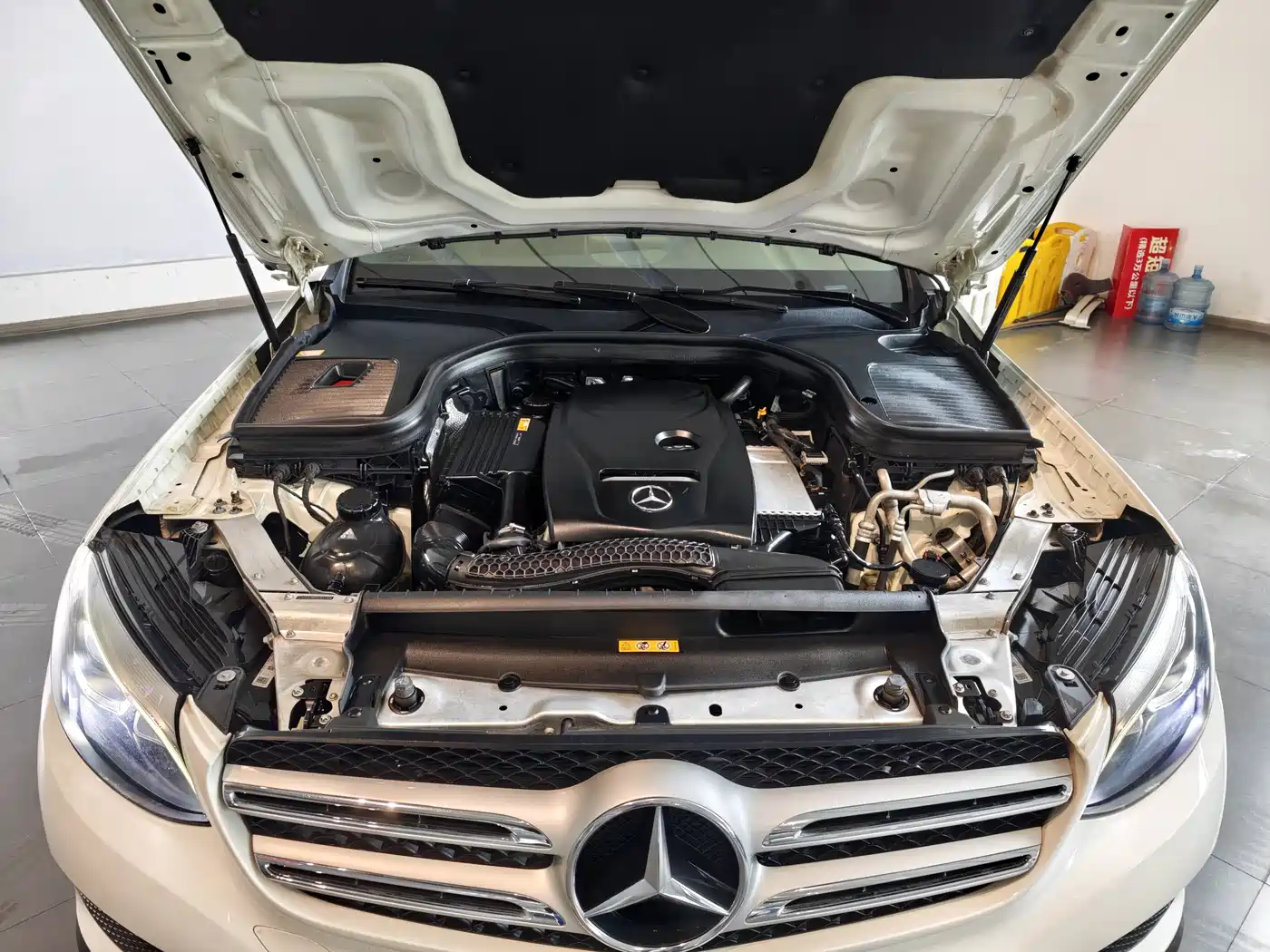 Mercedes-Benz GLC 2016 GLC 260 4MATIC Luxury фото 17