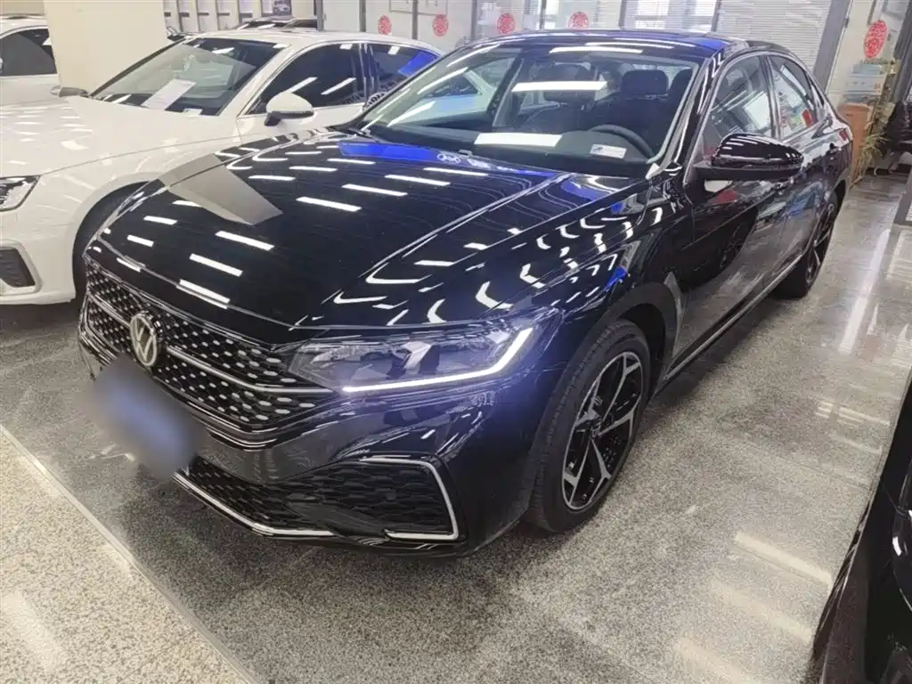 Volkswagen Passat 2026 Outstanding Edition 330TSI Starlight Elite Version