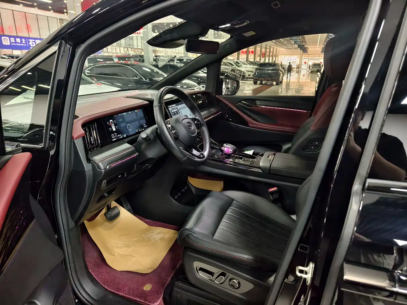 GAC Trumpchi Trumpchi M8 2023 Model Master Series 400T Ultimate Edition фото 8