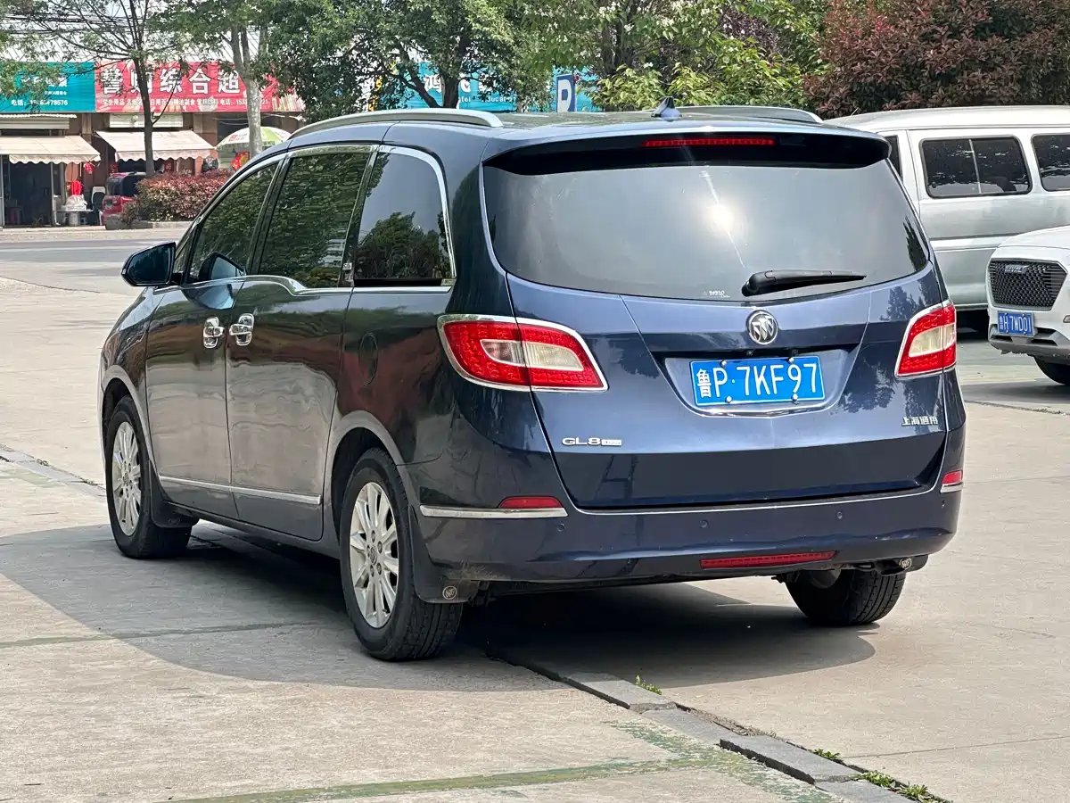 Buick GL8 2011 3.0L XT Luxury Business Flagship фото 5