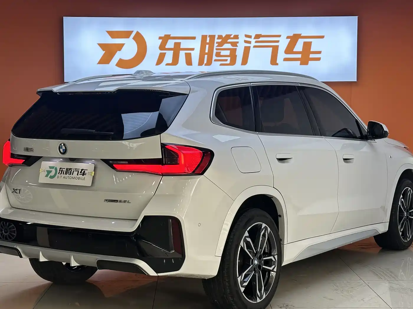 BMW X1 2024 sDrive25Li M Sport Package фото 5