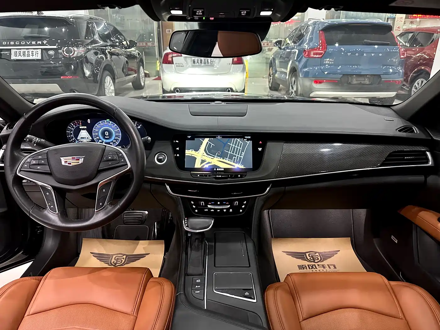 Cadillac CT6 2016 28T Leading фото 12