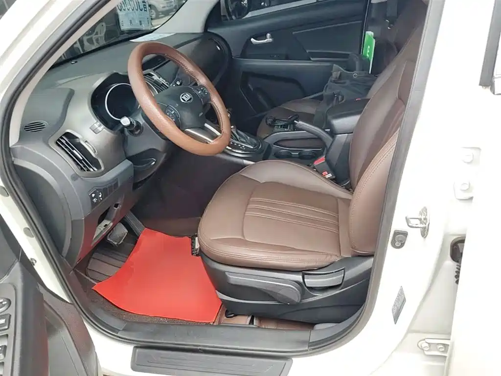 Kia Sportage 2016 2.0L Automatic 2WD GL фото 15