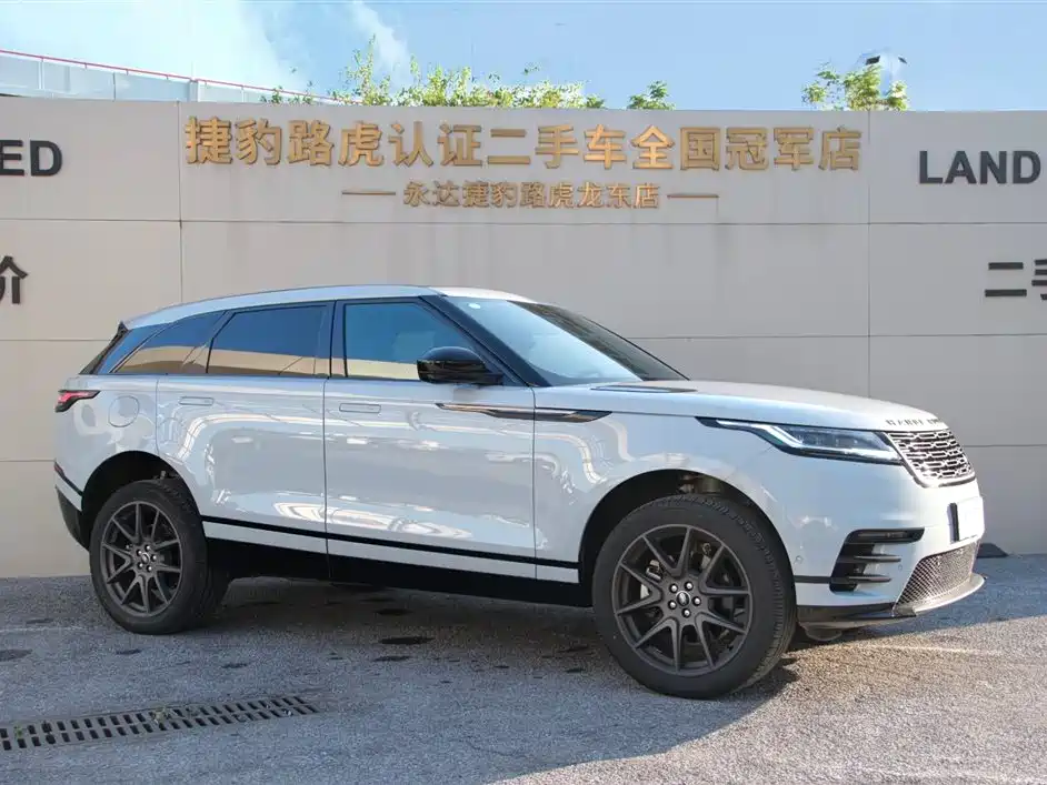 Фото 3 - Land Rover Range Rover Velar
