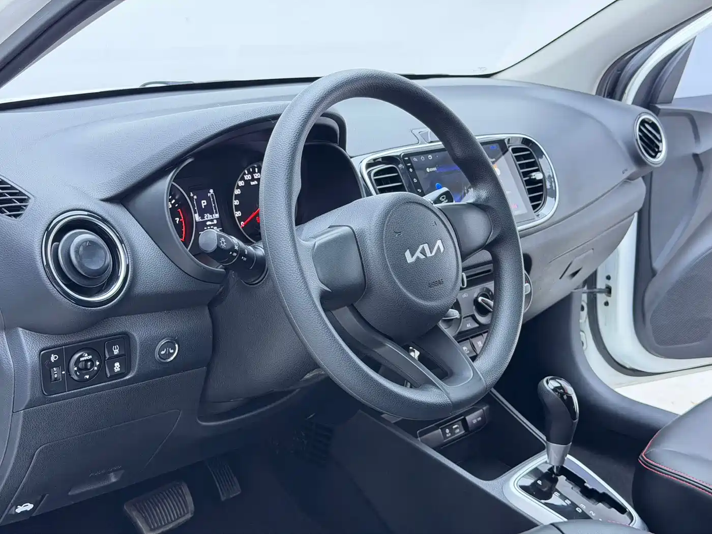 Kia Huan Chi 2023 2020 1.4L Auto Comfort Sunroof Version