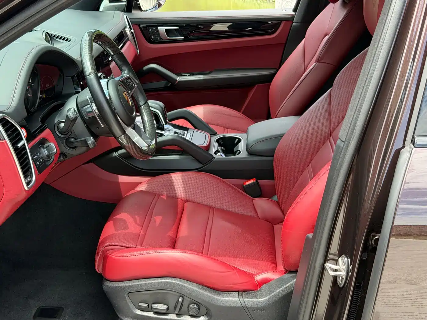 Porsche Cayenne 2022 Cayenne 3.0T Platinum Edition фото 9