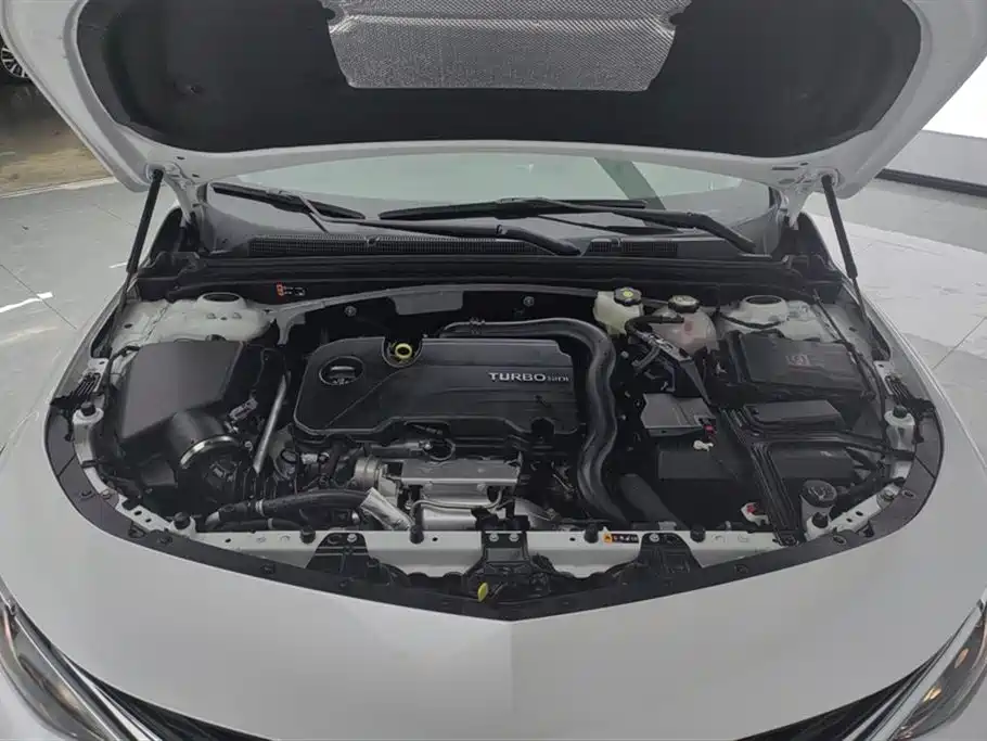 Chevrolet Malibu XL 2023 1.5T RS Edition фото 10