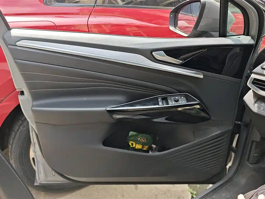 VOLKSWAGEN ID.4 CROZZ