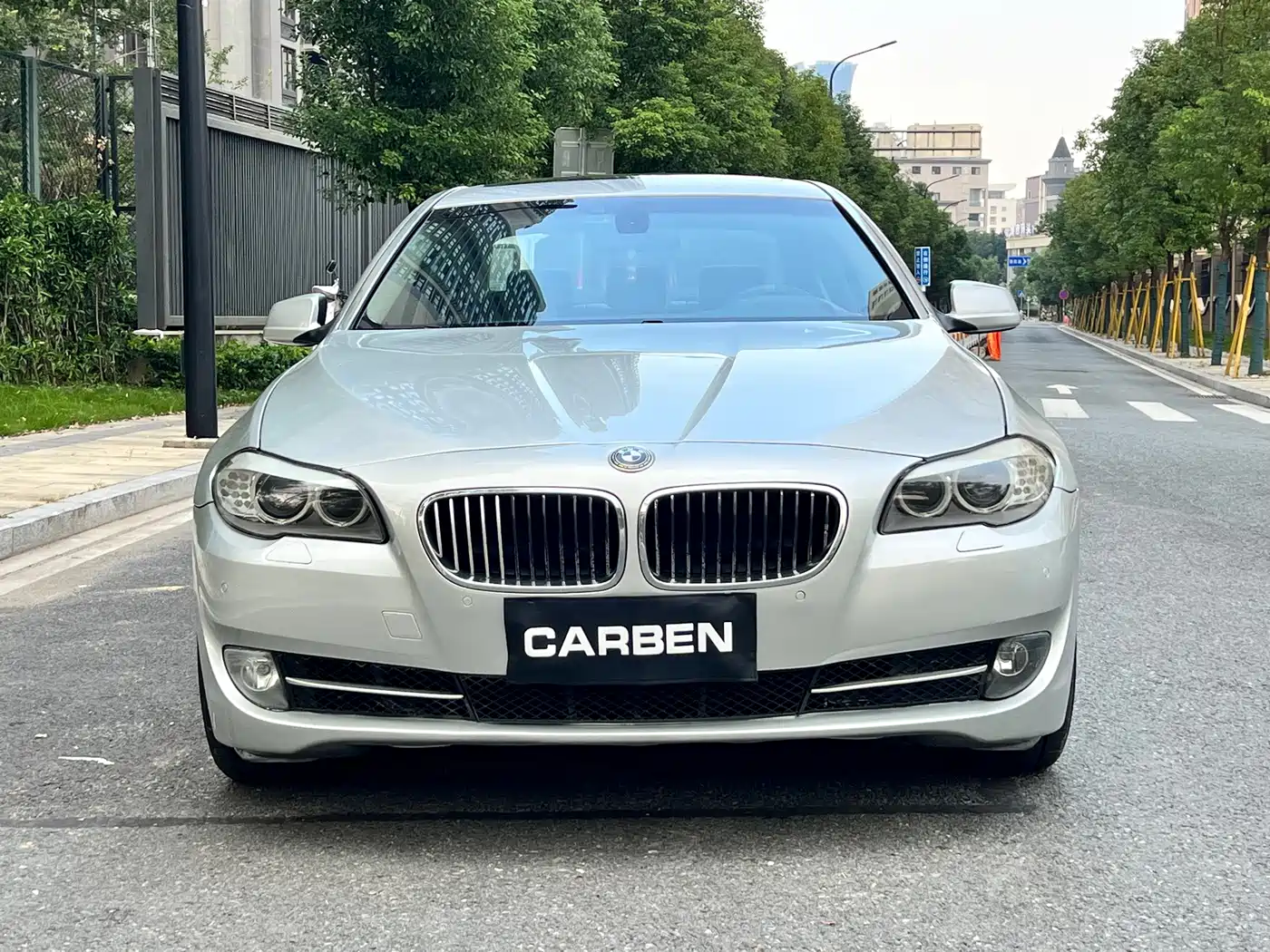 Photo 2 - BMW 5 Series