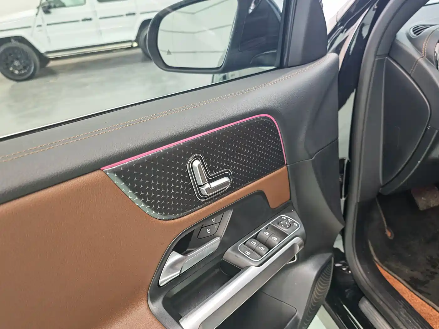 Mercedes-Benz GLB 2025 GLB 220 Dynamic фото 10