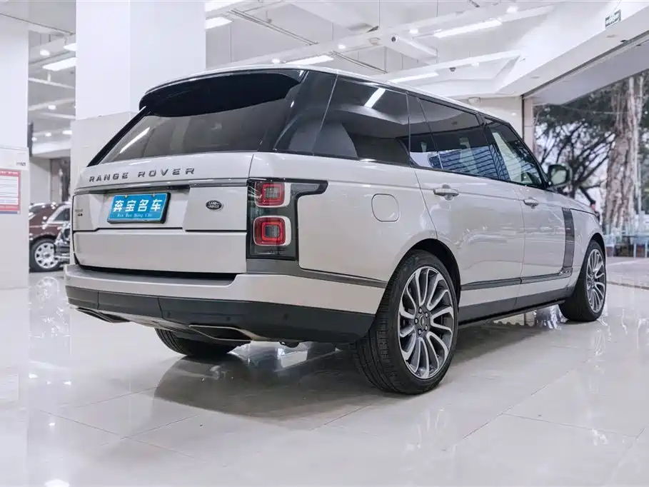 Land Rover Range Rover 2020 3.0 L6 Supreme Creation Extended Version фото 4