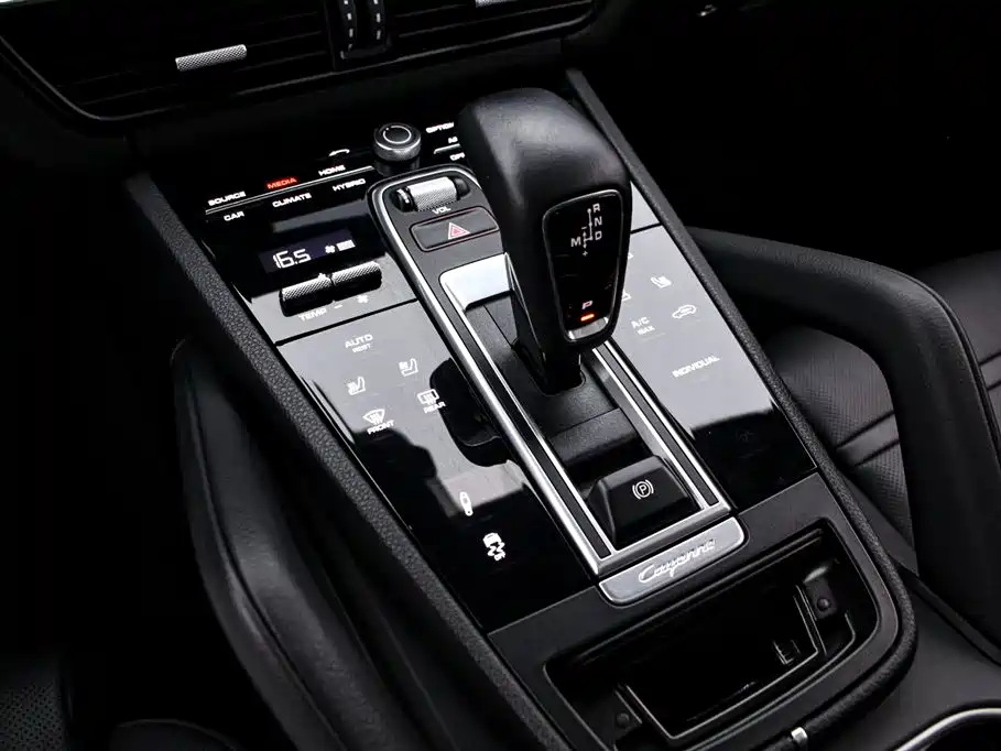 Porsche Cayenne New Energy 2020 Cayenne E-Hybrid 2.0T фото 9