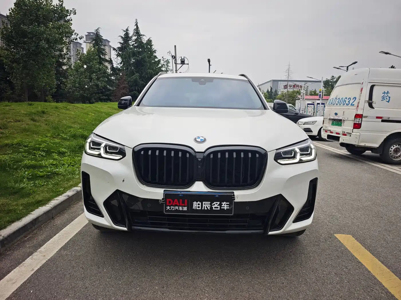BMW X3 2022 Facelift xDrive30i Leading M Shadow Edition фото 2