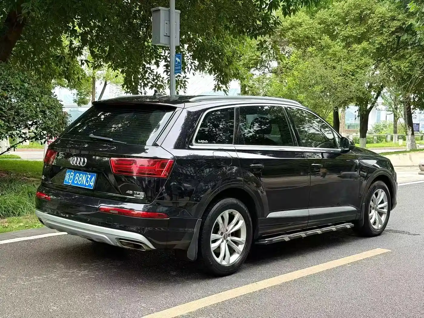 Photo 7 - Audi Q7