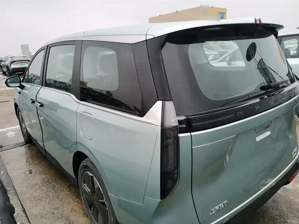 SAIC Maxus Dajia 7 2024 Facelift Super Hybrid Long Range Enjoyment Edition фото 5