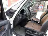 Photo 7 - Suzuki SX4