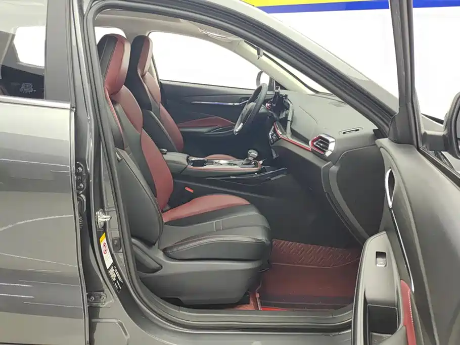 Photo 8 - Changan Oshan Changan Oushang X5