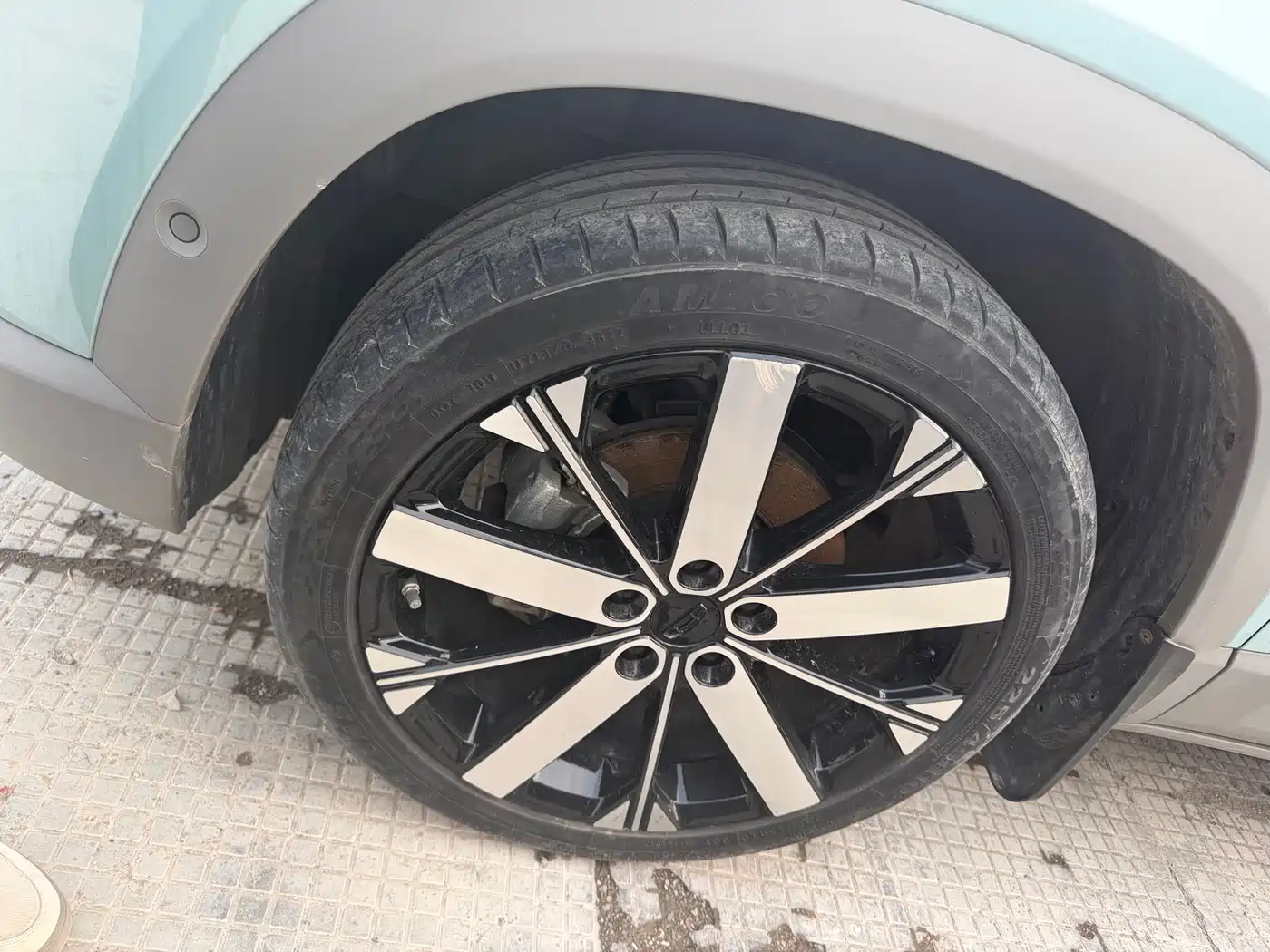 GEELY AUTOMOBILE GEELY ICON