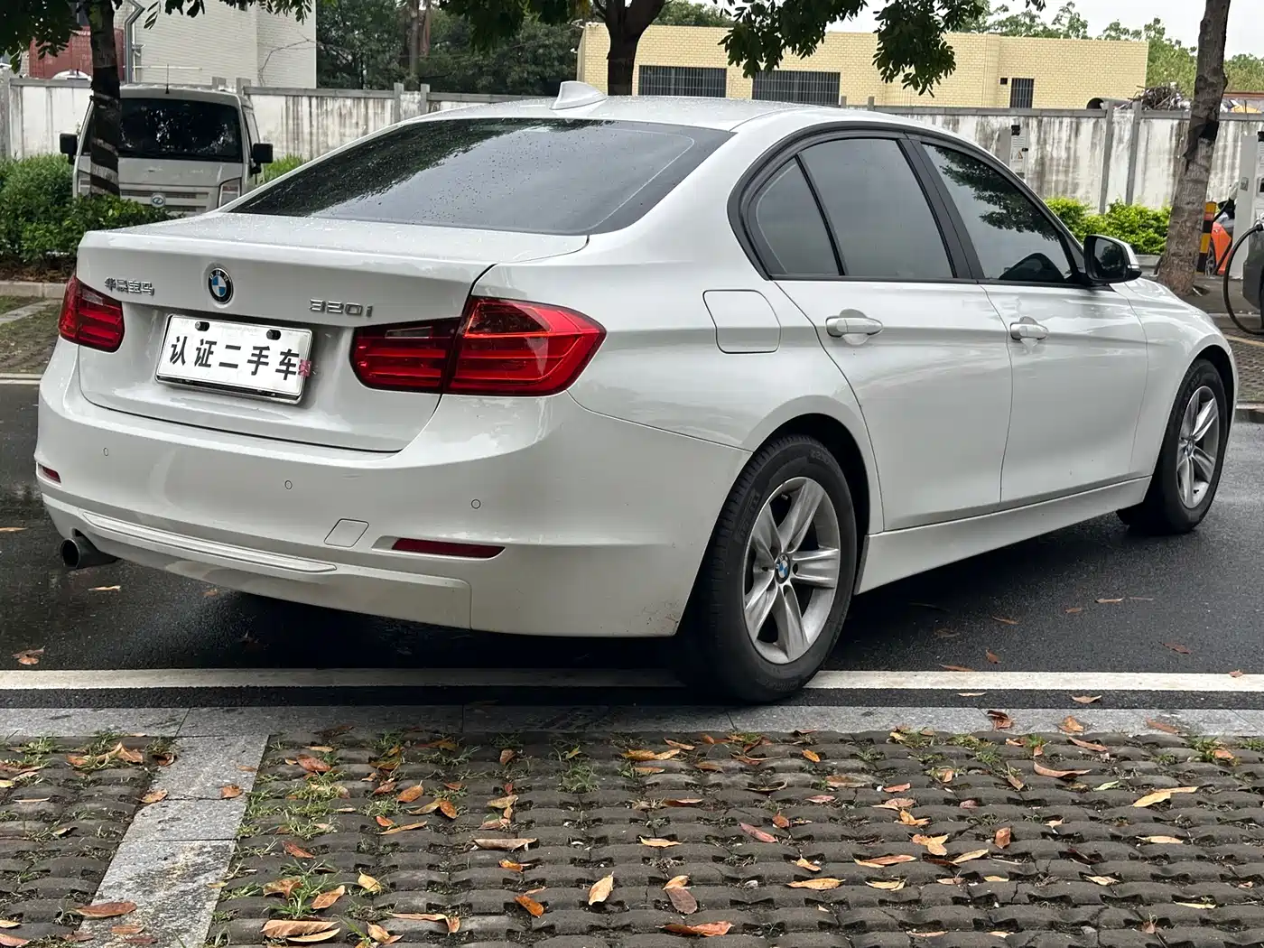 BMW 3 Series 2014 320i Fashion фото 5