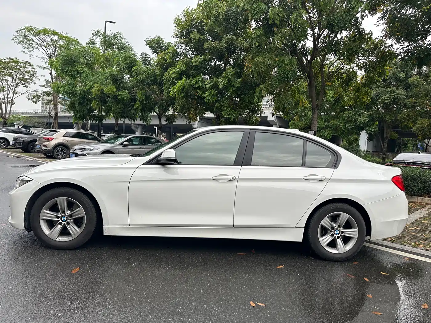 BMW 3 Series 2014 320i Fashion фото 8