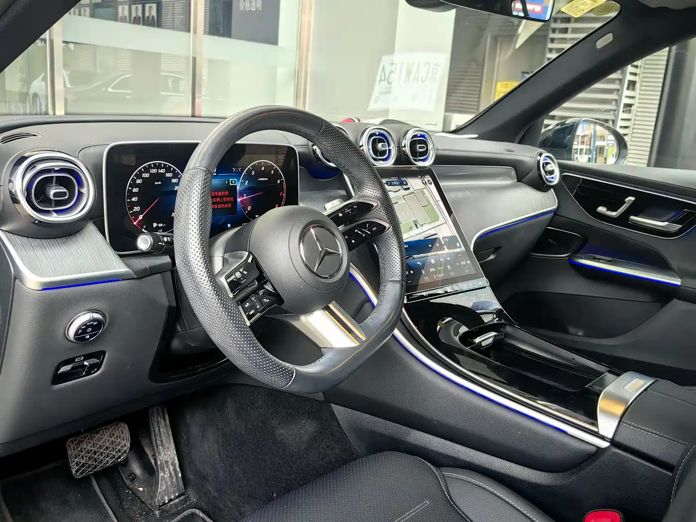 Mercedes-Benz GLC 2024 GLC 260 L 4MATIC Luxury 5-seater фото 12