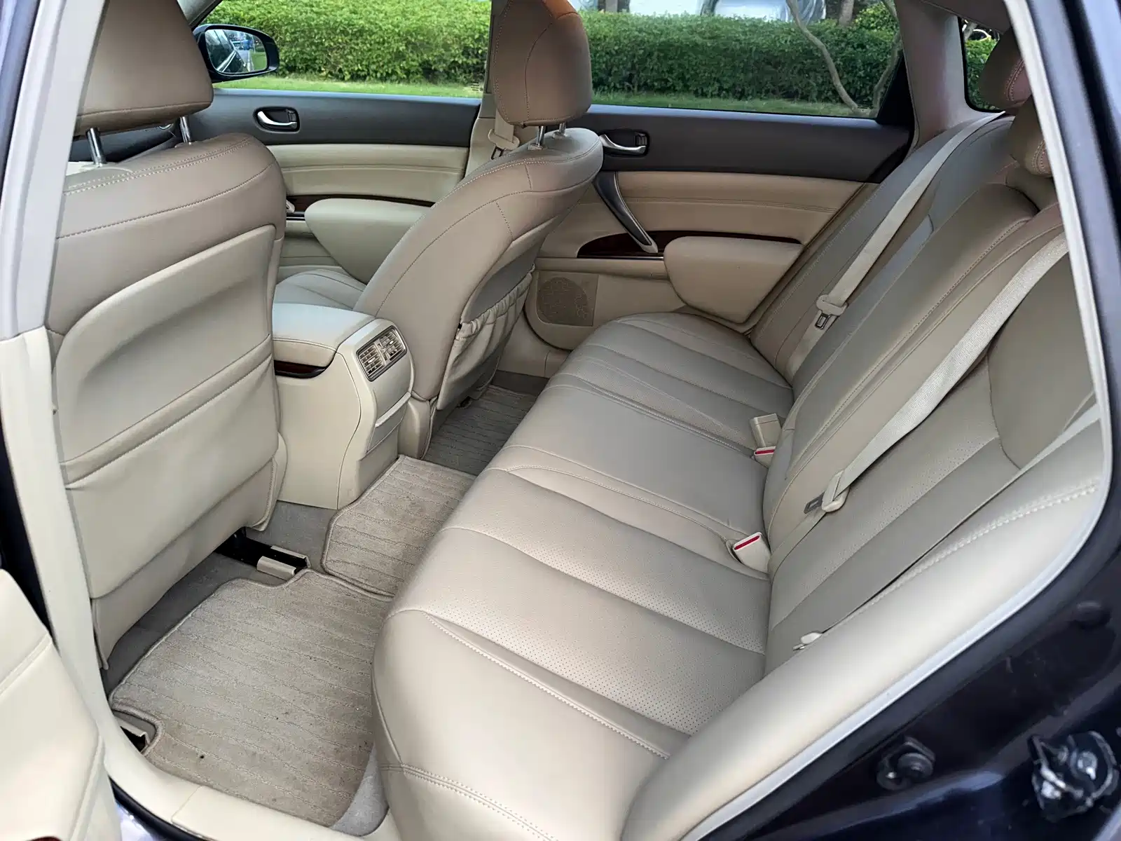 Photo 19 - Nissan Teana