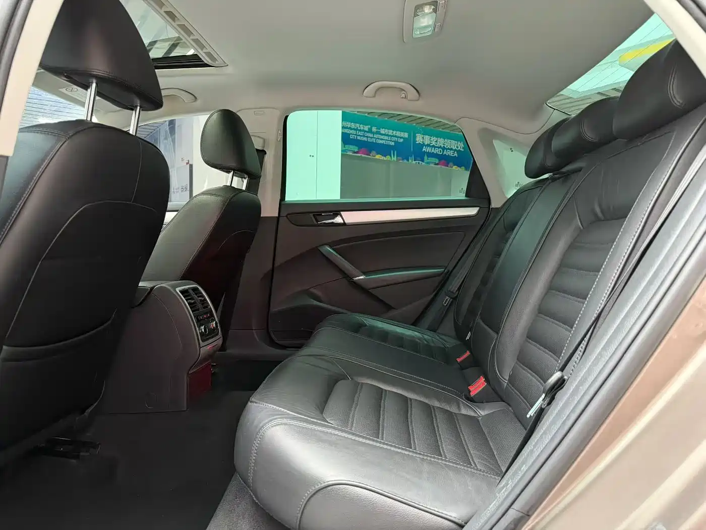 Фото 6 - Volkswagen Passat