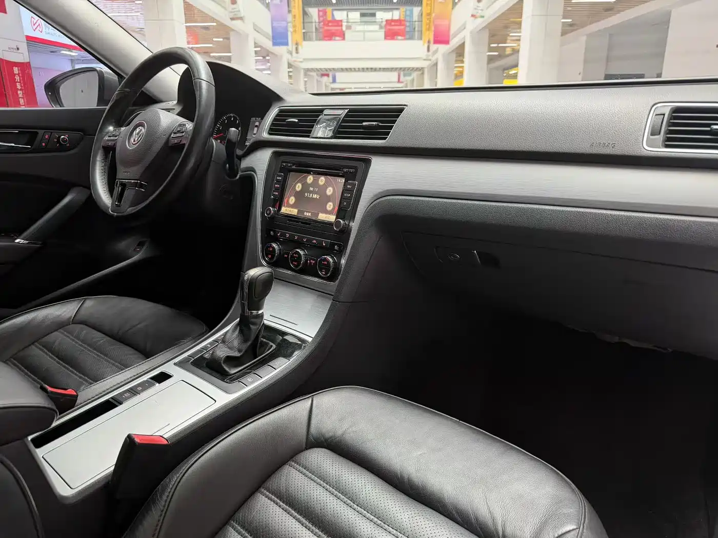 Фото 9 - Volkswagen Passat