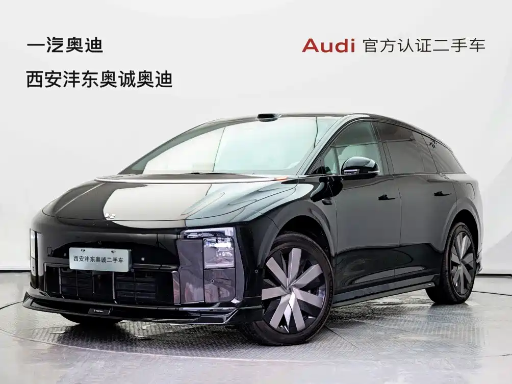 Photo 6 - Li Auto i6