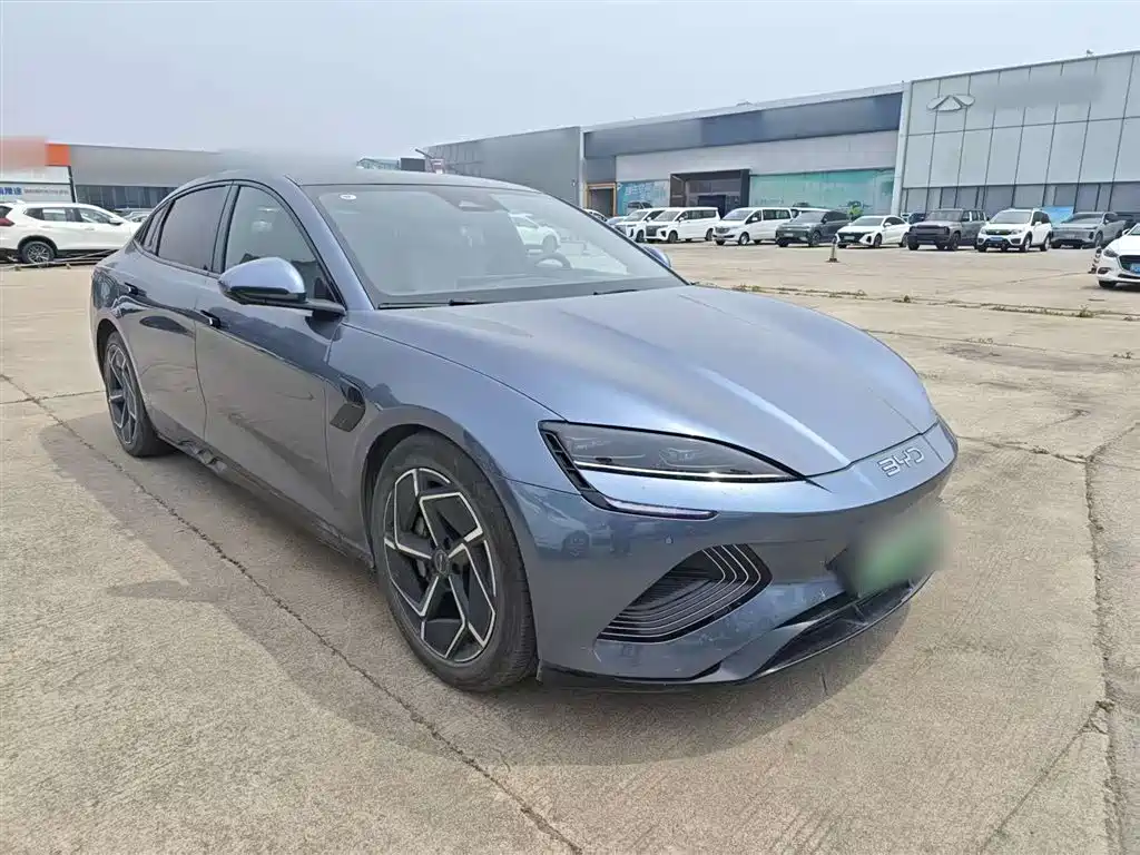 BYD Seal 2023 Champion Edition 700km Performance фото 4