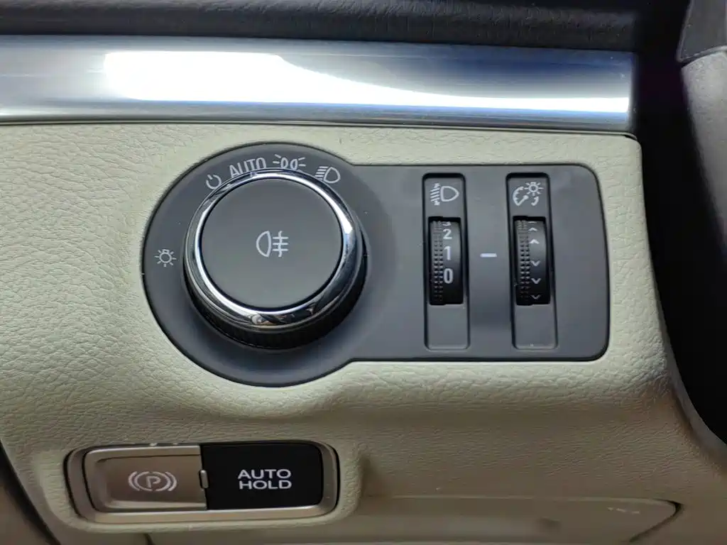 Фото 21 - Buick GL8