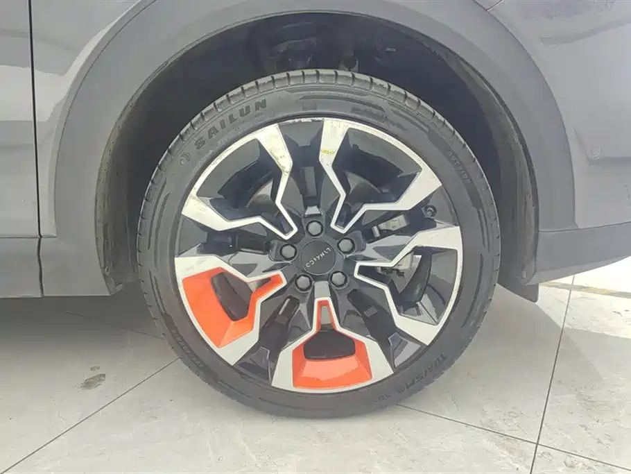 Lynk & Co 06 2020 1.5T Halo фото 6