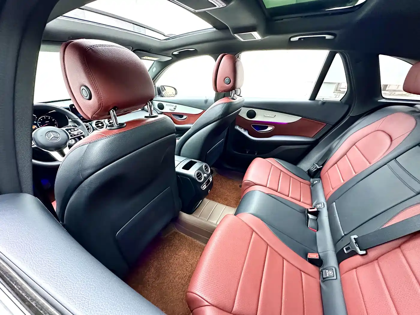 Mercedes-Benz GLC 2022 Facelift GLC 260 L 4MATIC Luxury Model фото 8