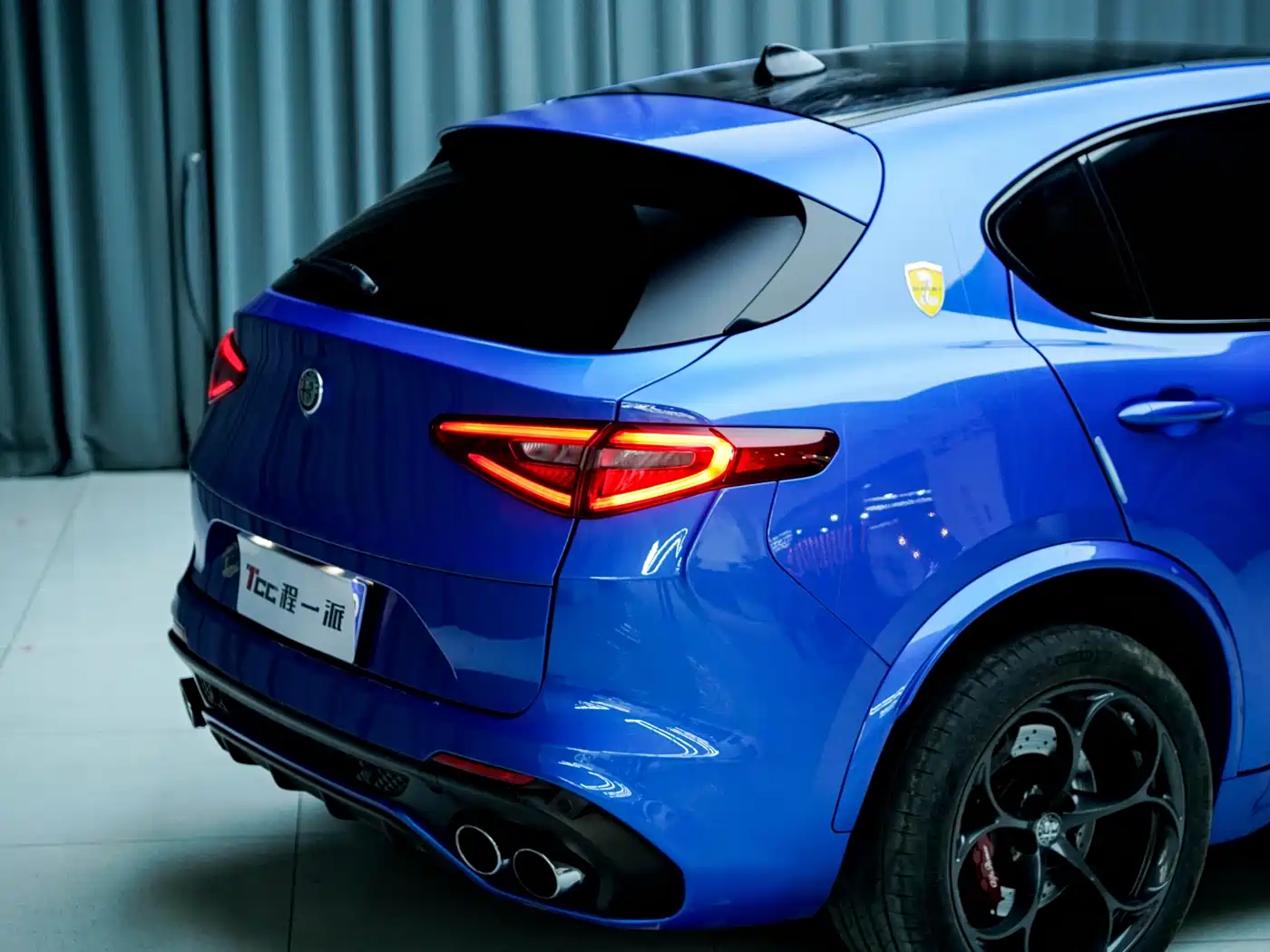 Alfa Romeo Stelvio 2018 2.9T 510HP Quadrifoglio фото 9