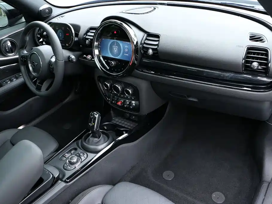 MINI CLUBMAN 2023 2023 Facelift 2.0T COOPER S Connoisseur