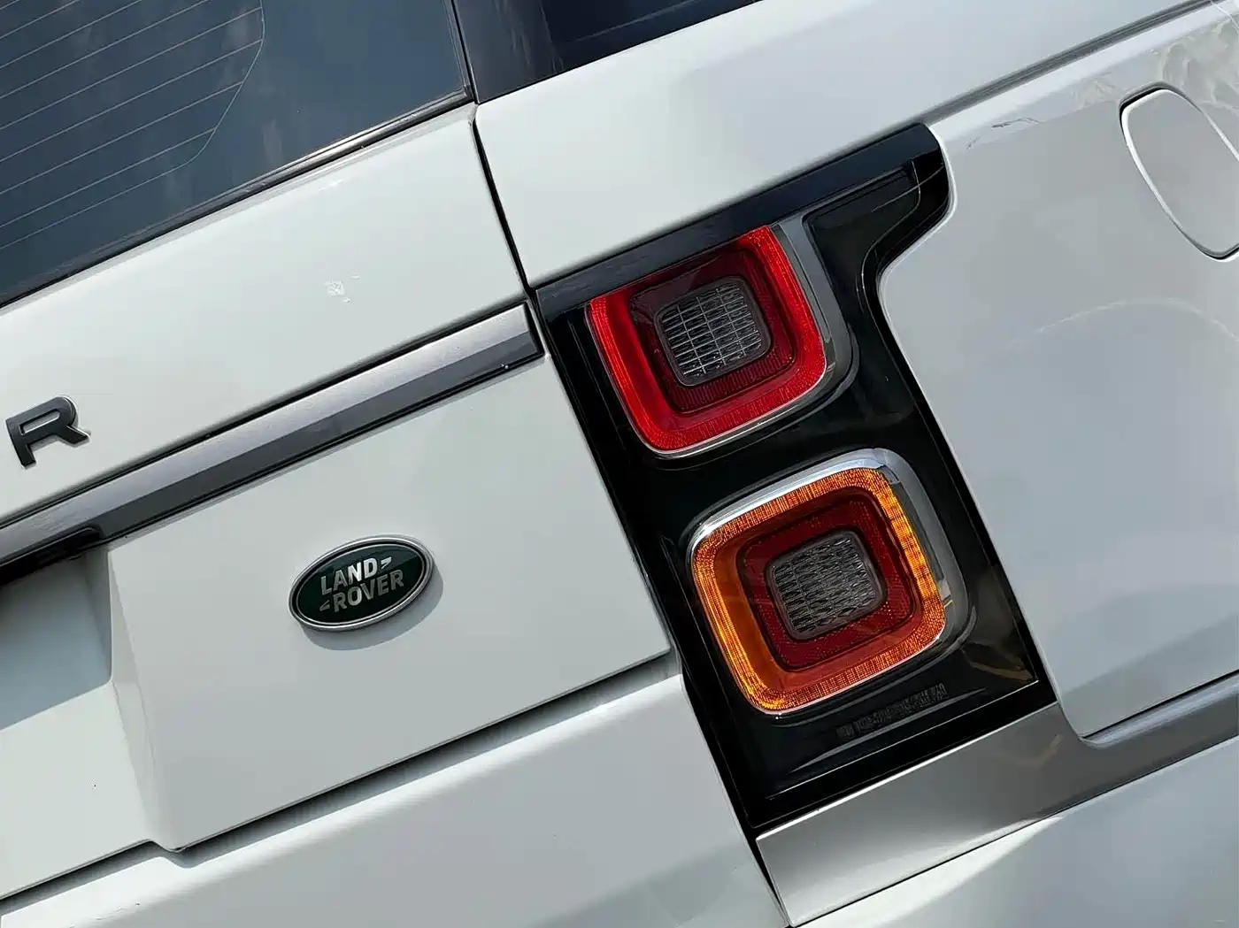 Land Rover Range Rover 2018 3.0 SC V6 Golden Age Edition фото 21