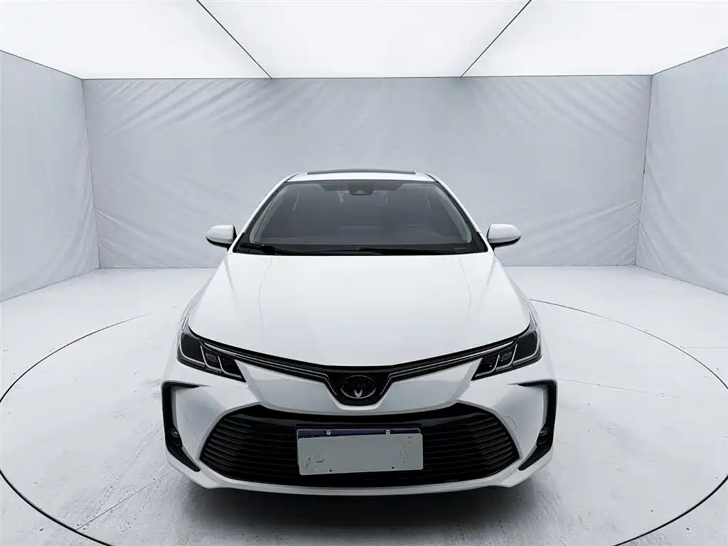 Toyota Corolla 2021 1.2T S-CVT Elite PLUS Edition фото 2