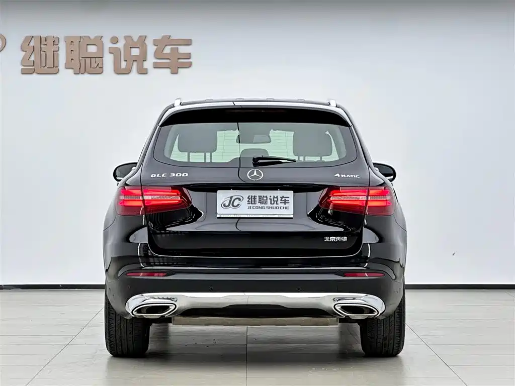 Mercedes-Benz GLC 2016 GLC 300 4MATIC Dynamic фото 4