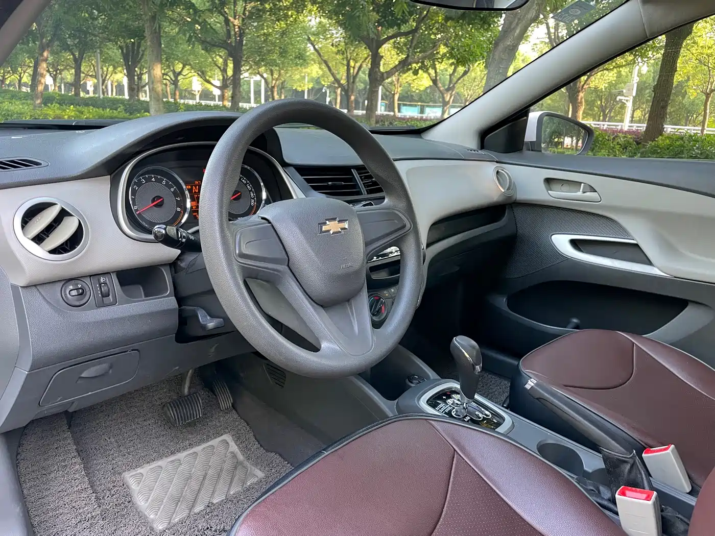 Chevrolet Sail 2015 Sail 3 1.3L AMT Ideal Edition фото 16
