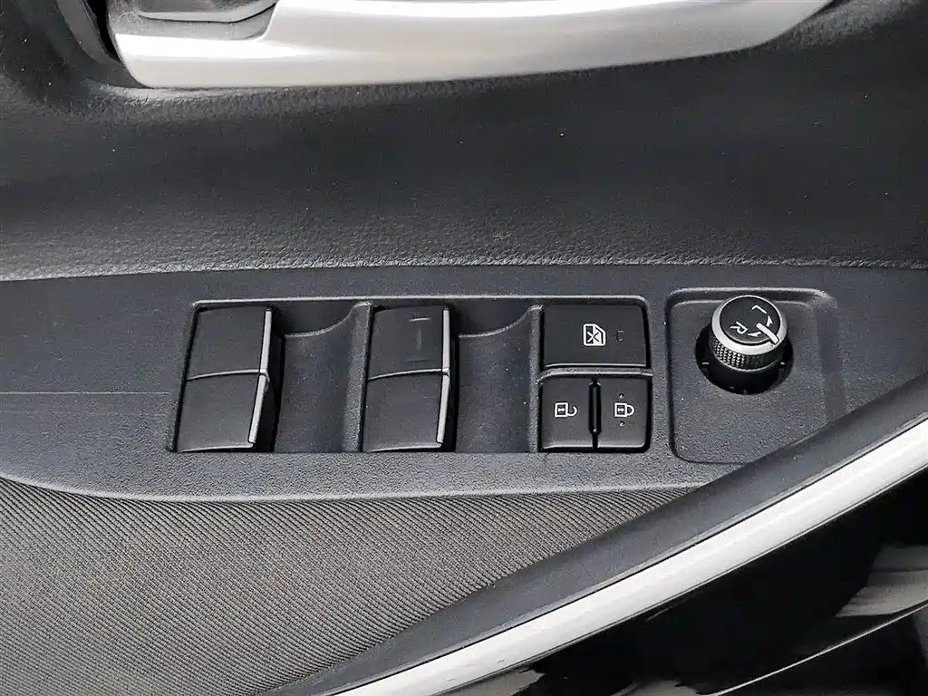 Toyota Corolla 2023 1.8L Smart Hybrid Dual Engine Elite Edition фото 9