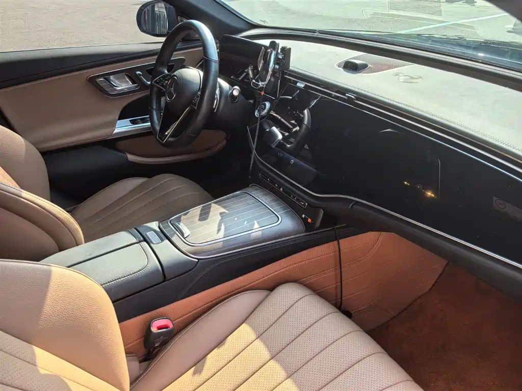 Mercedes-Benz E-Class 2024 Model E 300 L Luxury фото 13