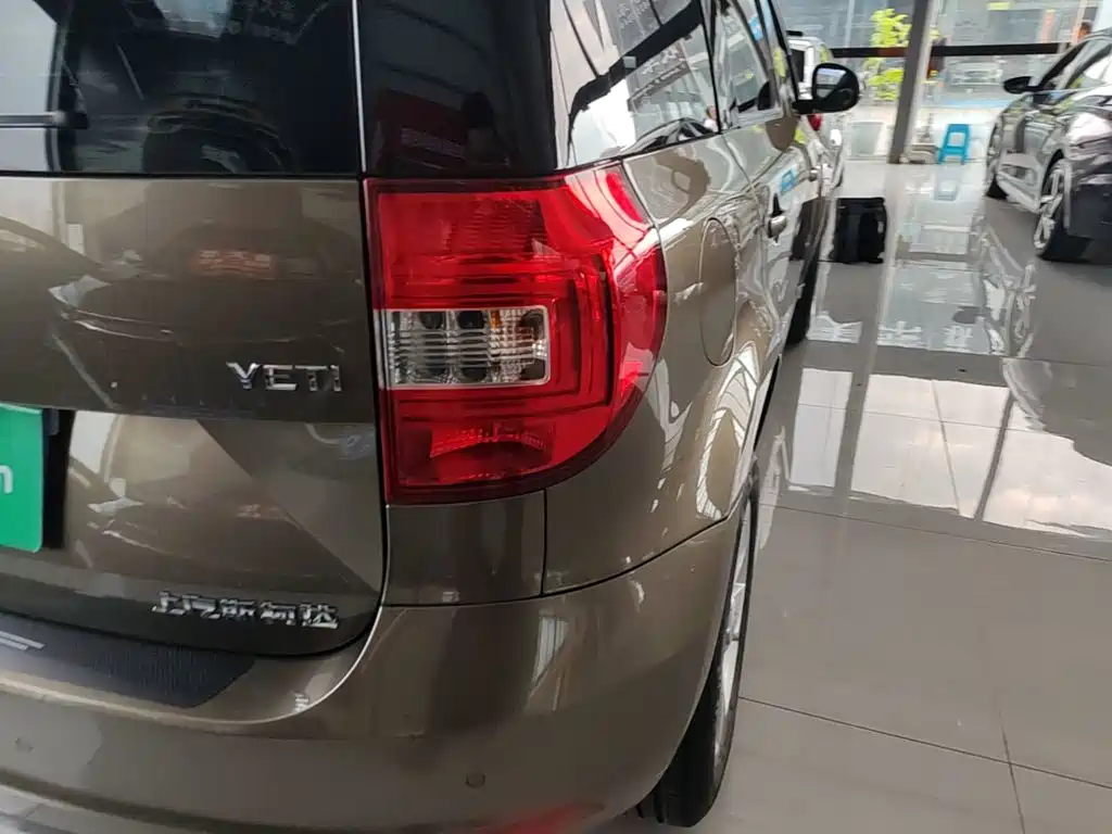 Škoda Yeti 2017 2017 TSI280 DSG Brothers Edition