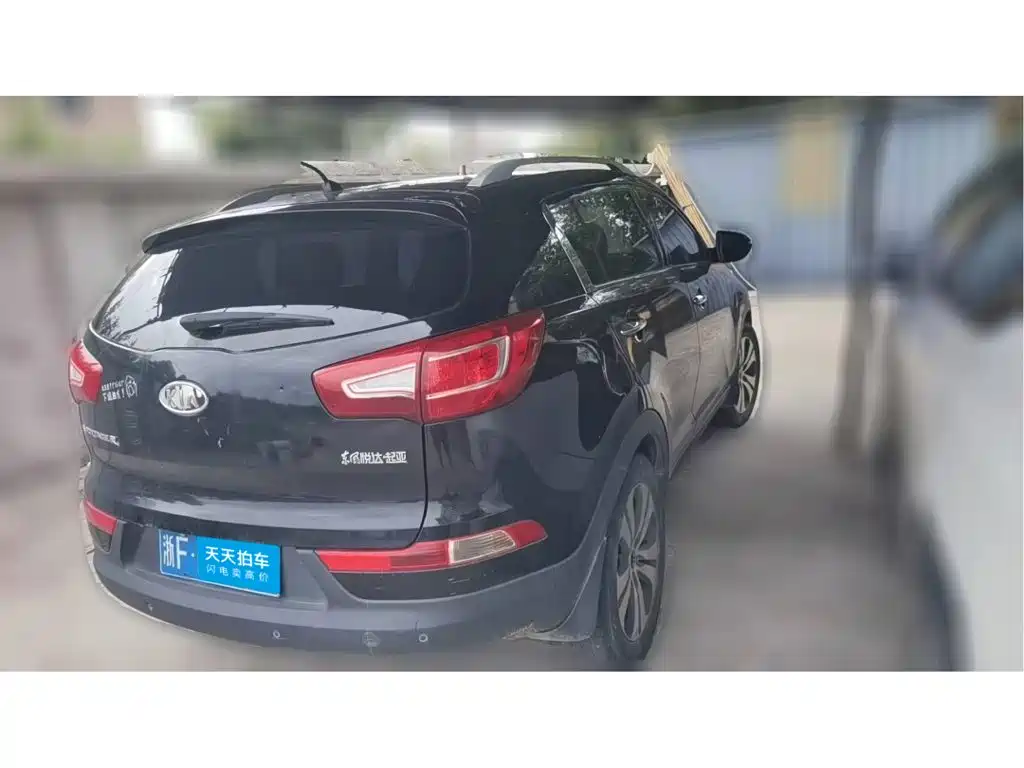 Фото 2 - Kia Sportage