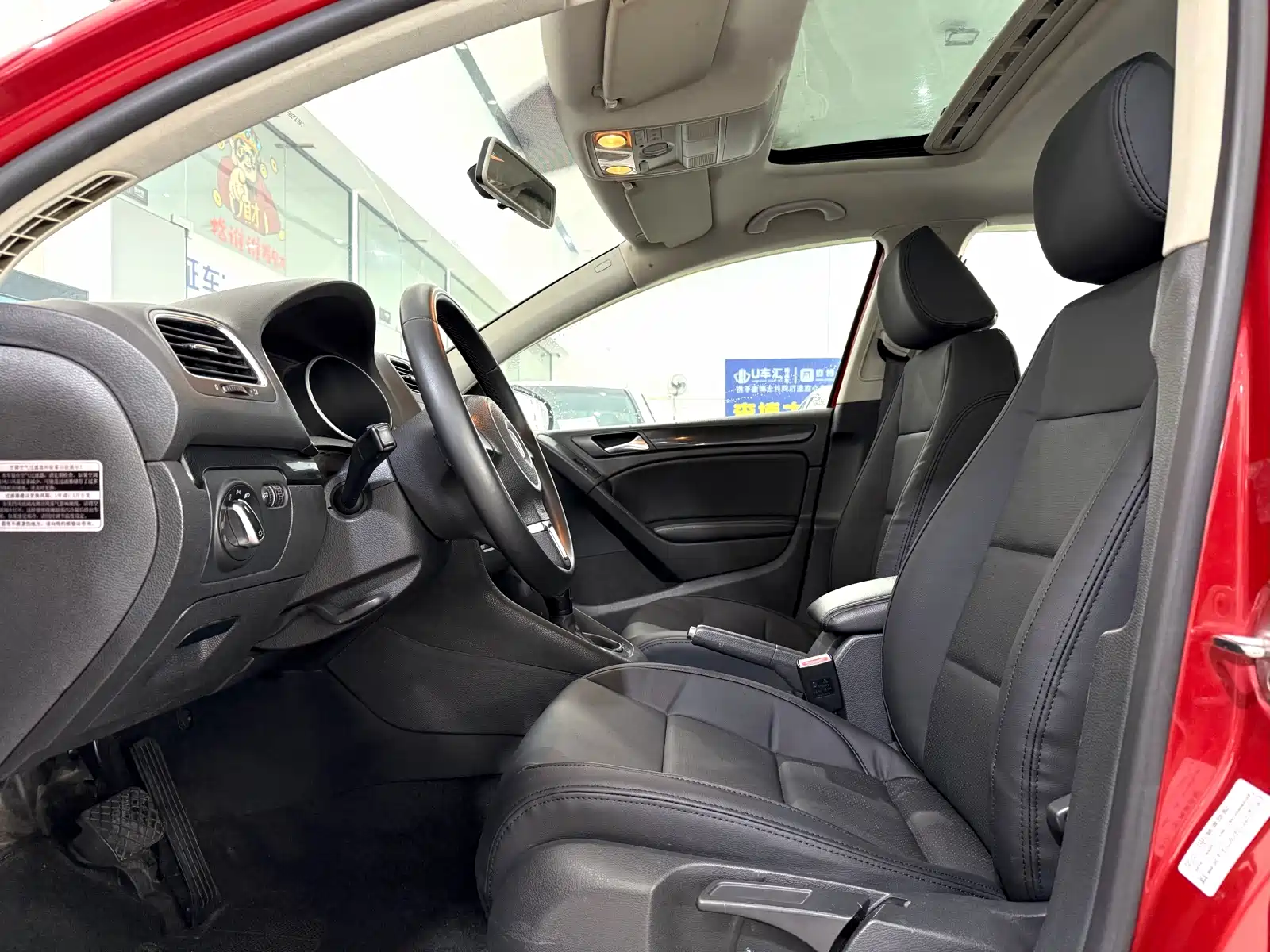 Фото 4 - Volkswagen Golf