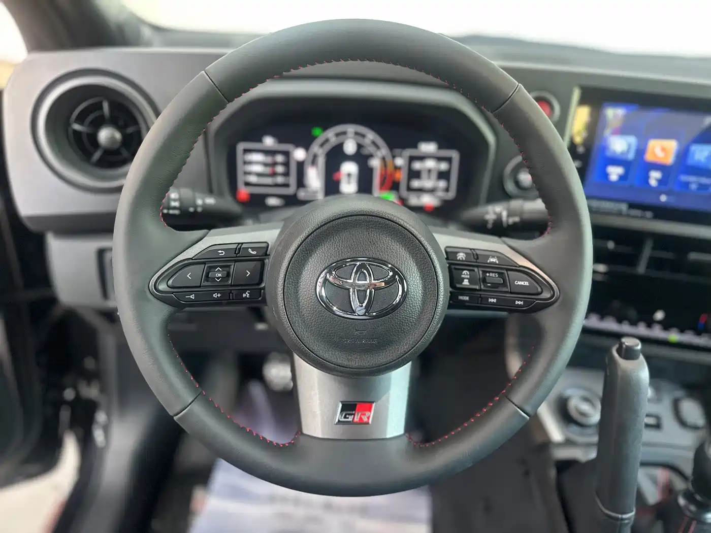 Toyota GR YARIS 2024 GR Evolution Edition фото 11